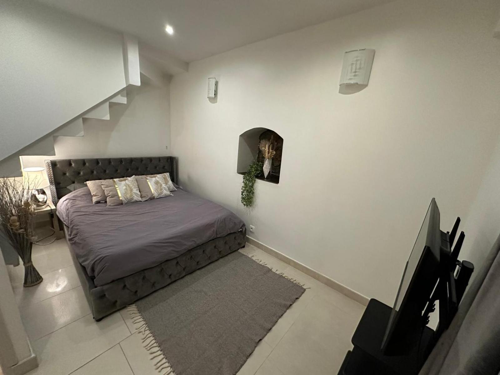 Les Champs Elysees-125M2 Modern And Spacious Париж Екстериор снимка