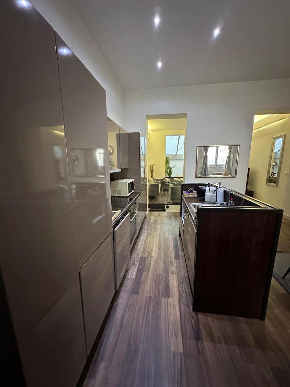 Les Champs Elysees-125M2 Modern And Spacious Париж Екстериор снимка